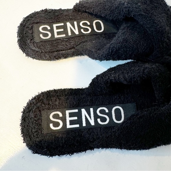 SENSO | INKA IV Black Ebony, Fuzzy Cross Strap Slide Sandal Sz. 37 - Picture 2 of 6